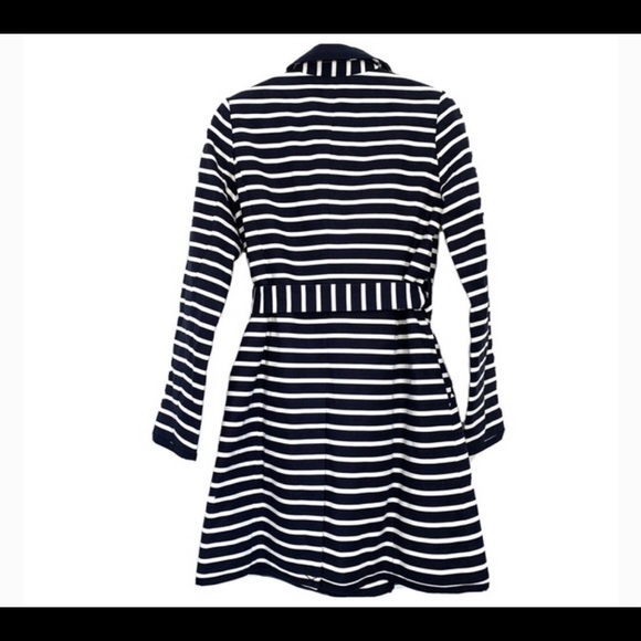 The Limited trench coat - Picture 2 of 5